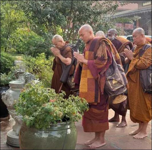 "Clad in brown robes, some #barefoot, with simple packs in their  shoulders, 19 Buddhist monks began their 2,300 miles walk of peace from  Fort Worth to Washington, D.C., to promote national healing, unity and  compassion." yahoo.com/news/articles/…