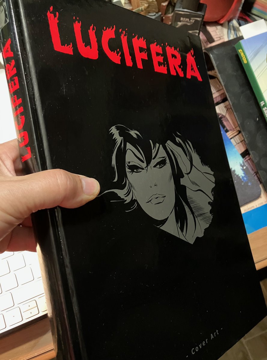 "Lucifera". Tutte le copertine di Averardo Ciriello.

utilisputidiriflessione.blogspot.com/2025/11/lucife…