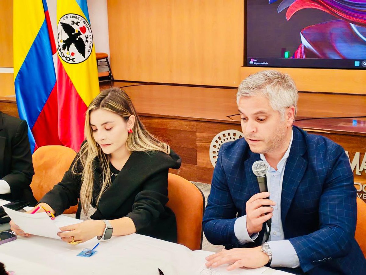 SecGobCundi's tweet photo. La Gobernación de Cundinamarca avanza en la protección de los derechos de la niñez. 👶👧
En la 3.ª Sesión del #EDAI fortalecimos el trabajo conjunto para prevenir el reclutamiento, uso y violencia sexual contra niños, niñas y adolescentes.
#Cundinamarca #DerechosDeLaNiñez https://t.co/UwOP9OS44K