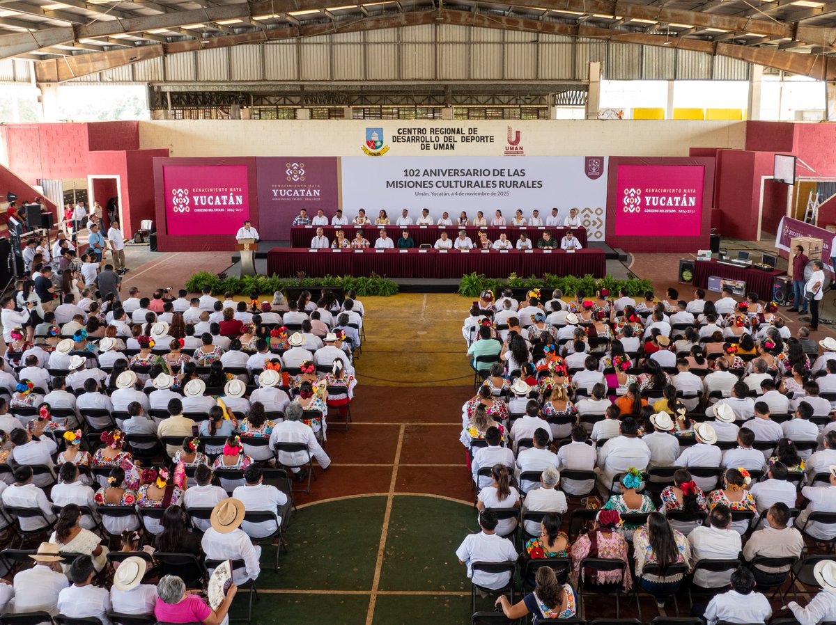 huachodiazmena's tweet photo. En Umán, conmemoramos el 102 aniversario de las Misiones Culturales Rurales, donde firmamos el Convenio de Colaboración entre la Secretaría de @educacionyuc  y 21 municipios.

En Yucatán existe un profundo reconocimiento hacia las y los misioneros culturales, quienes durante 102 años han ido más allá de impartir clases, llevando cultura, valores, esperanza y herramientas prácticas a las comunidades más apartadas, donde antes no existía acceso a la educación formal.