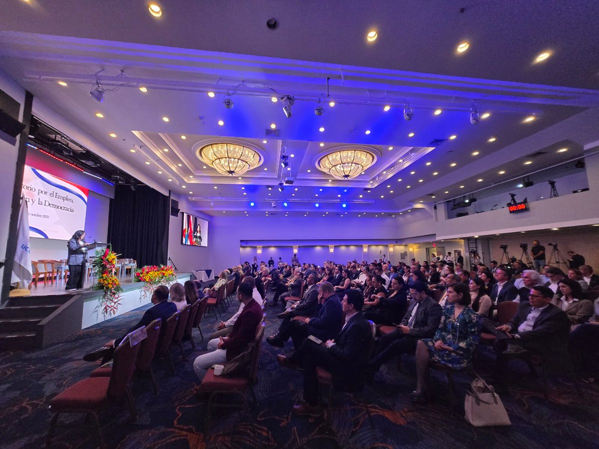 🎥Conversatorio por el Empleo, la Inversión y la Democracia
Compartimos la grabación completa del encuentro organizado por UCCAEP, donde el sector empresarial presentó la Agenda Estratégica de Competitividad 2026 a los aspirantes presidenciales. 🇨🇷

youtu.be/5d_KI-fyCX8