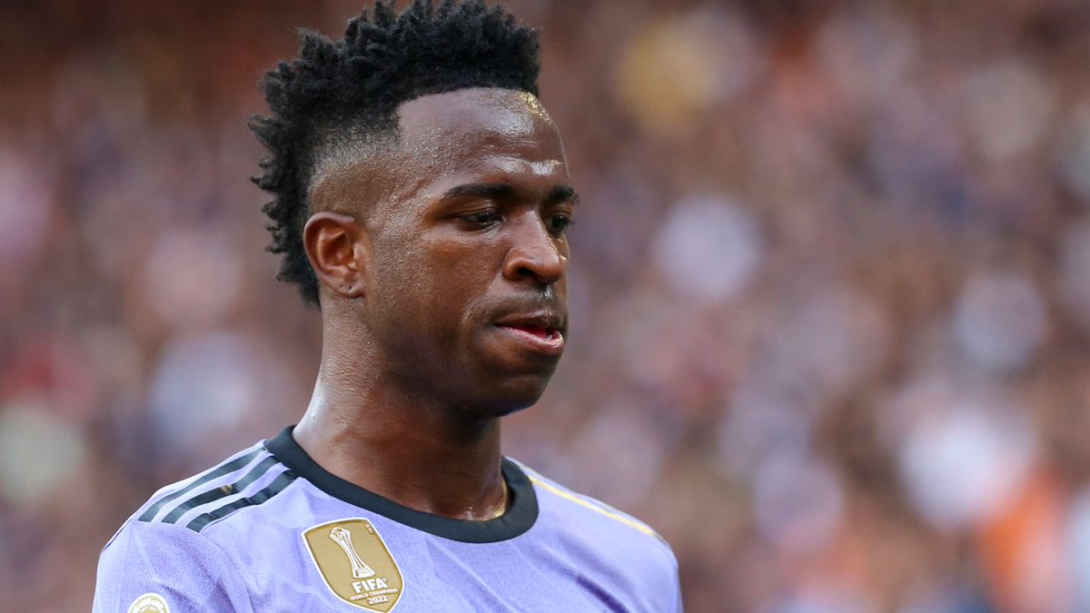 indykaila's tweet image. This evening is going to be interesting 👀

Join us at 10pm 🕖 and we going to break 𝐰𝐨𝐫𝐥𝐝 𝐞𝐱𝐜𝐥𝐮𝐬𝐢𝐯𝐞 regarding Vinícius Júnior

𝐃𝐨 𝐧𝐨𝐭 𝐦𝐢𝐬𝐬 𝐢𝐭 🍿