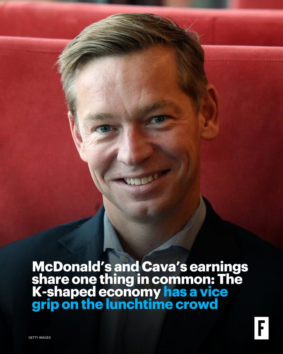 McDonald’s and Cava’s CEOs are the latest in the restaurant business to sound the alarm of a K-shaped economy, where high-income earners are spending as if nothing is wrong, while lower-income Americans tighten their belts and pull back on spending. trib.al/xG01Kkj