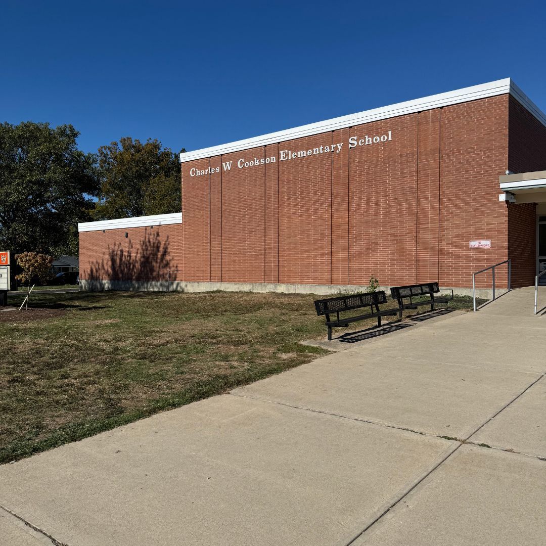 Our team at Somerset Reserve is settling into Troy, OH and enjoying getting to know our new neighbors!

Sales Agent Tony loved getting to visit local area schools and drop off treats for the faculty and staff - we are so excited to be a part of this community. Go Trojans! ☺️📚