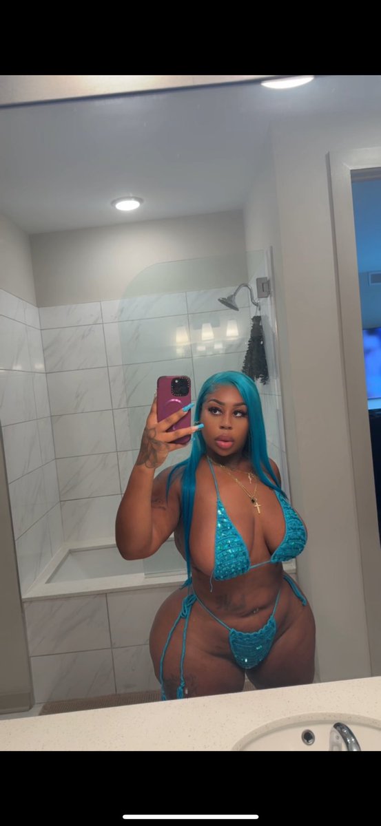 RealKybanks2's tweet photo. 😏 https://t.co/Z5iS8YLdJK