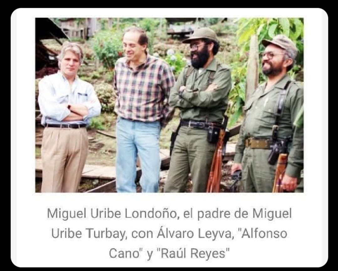 Y Dicen q Cepeda es Guerrillero, y Vean la Foto quienes estan Con los Antiguos Jefes de Las FAR.