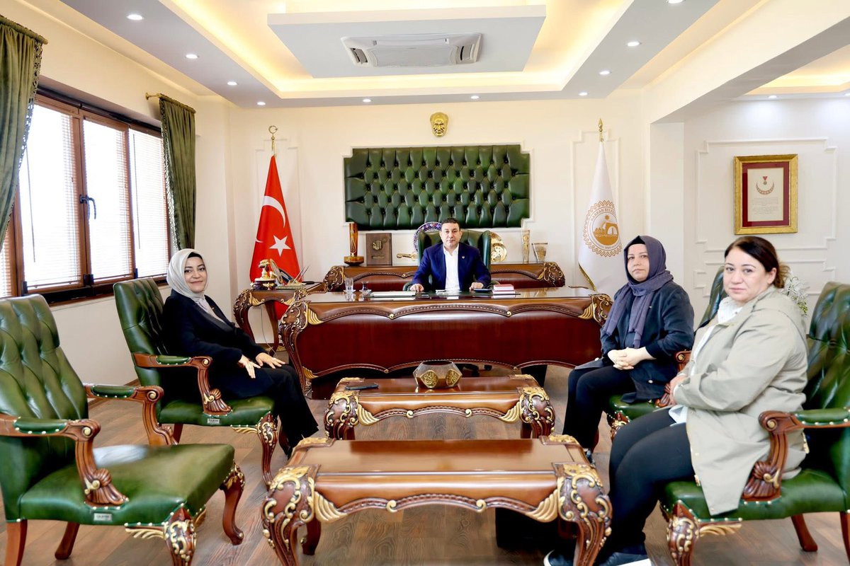 Harran Belediye Başkanı Sn. Mahmut Özyavuz’a misafirperverlikleri için teşekkür ederiz.
#KADEMUrfa