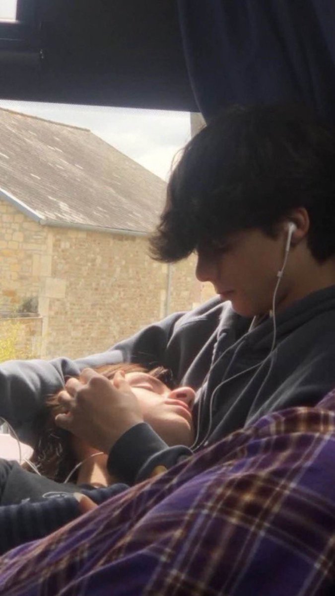 coupleofboyss's tweet image. 