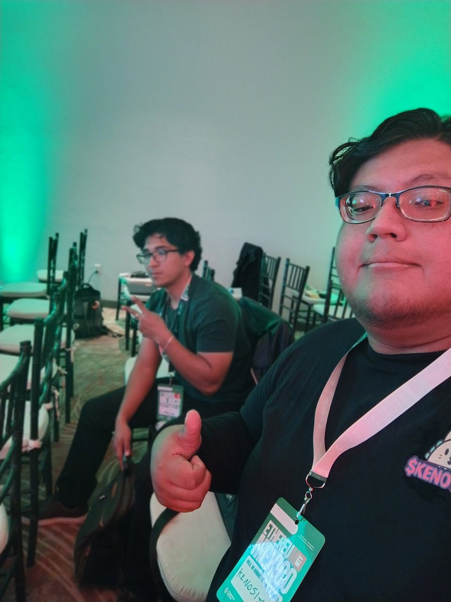 Kenosis93 tweet media