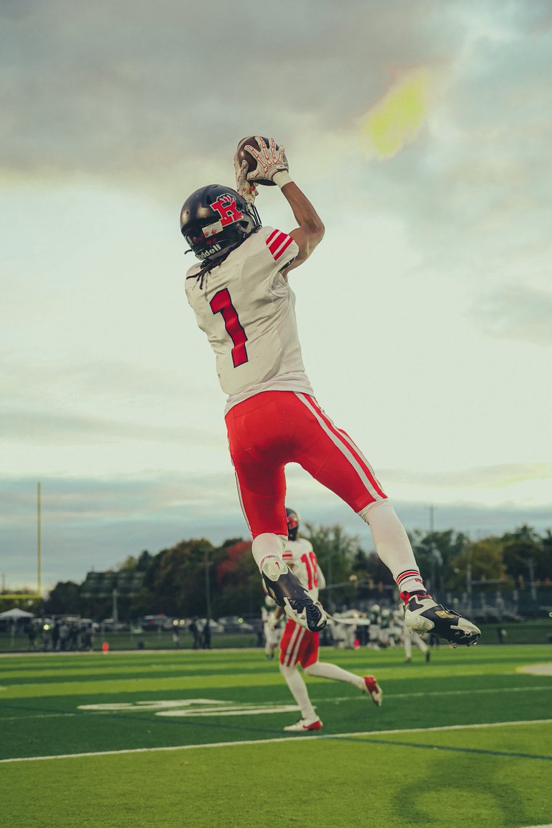 Senior szn film - hudl.com/v/2T8Qey