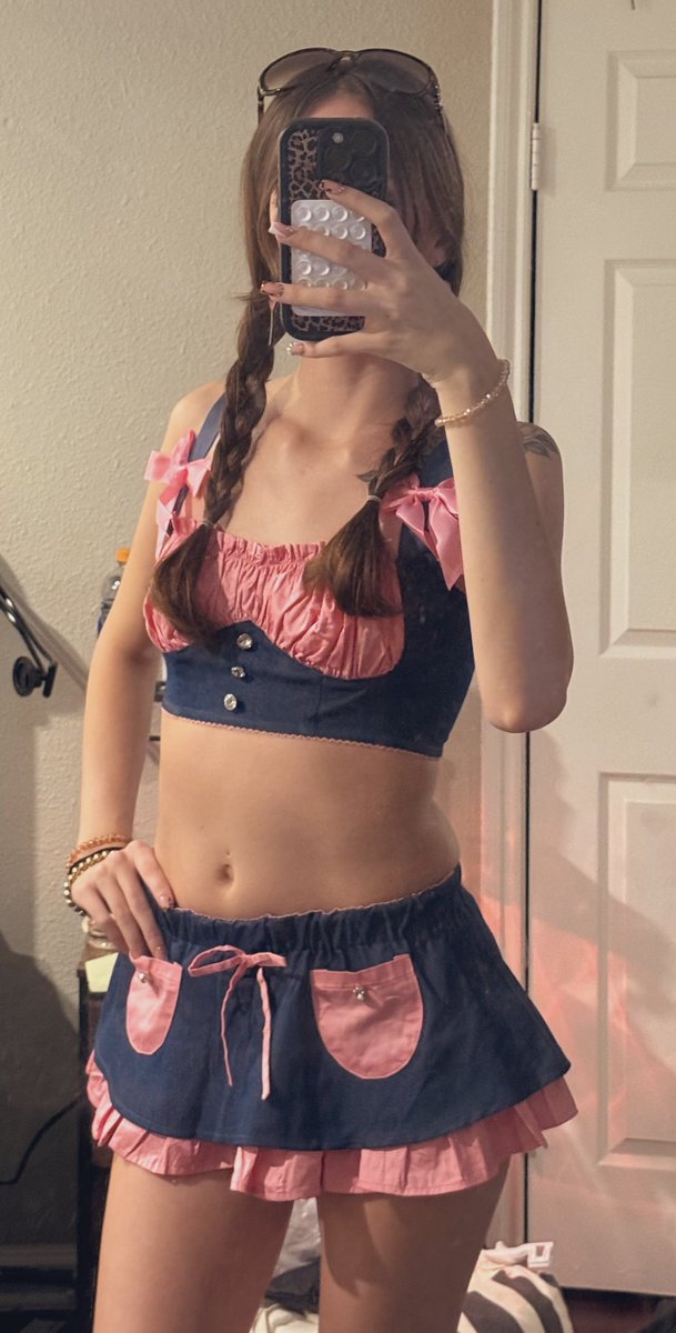 spoiled 🕷️ tweet media