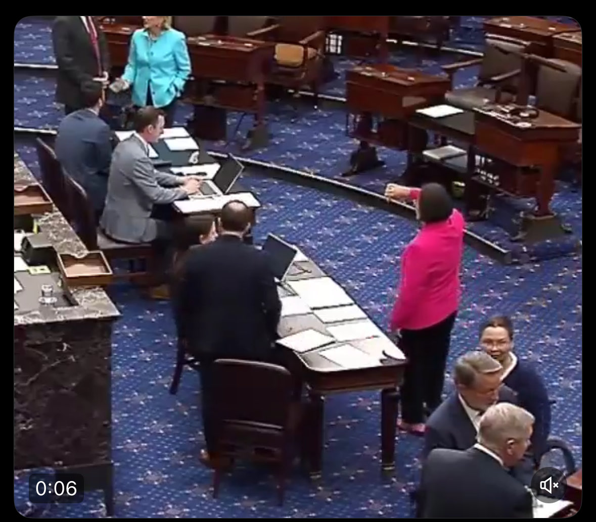 nftdemon29's tweet photo. @maziehirono Isn’t this you giving a thumbs down yesterday? Please respond with a lie I expect it https://t.co/JsDe4970NC