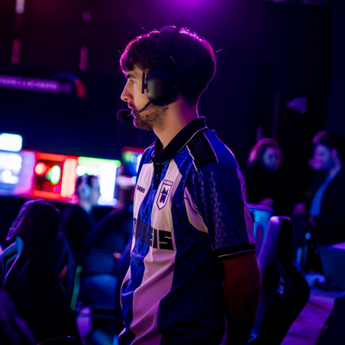 RupertHoop's tweet image. &quot;For me, success is not about the wins and losses. It&apos;s about helping these young fellas be the best versions of themselves, on and off the field.&quot; ~Ted Lasso

(it really was time for a new profile picture...)