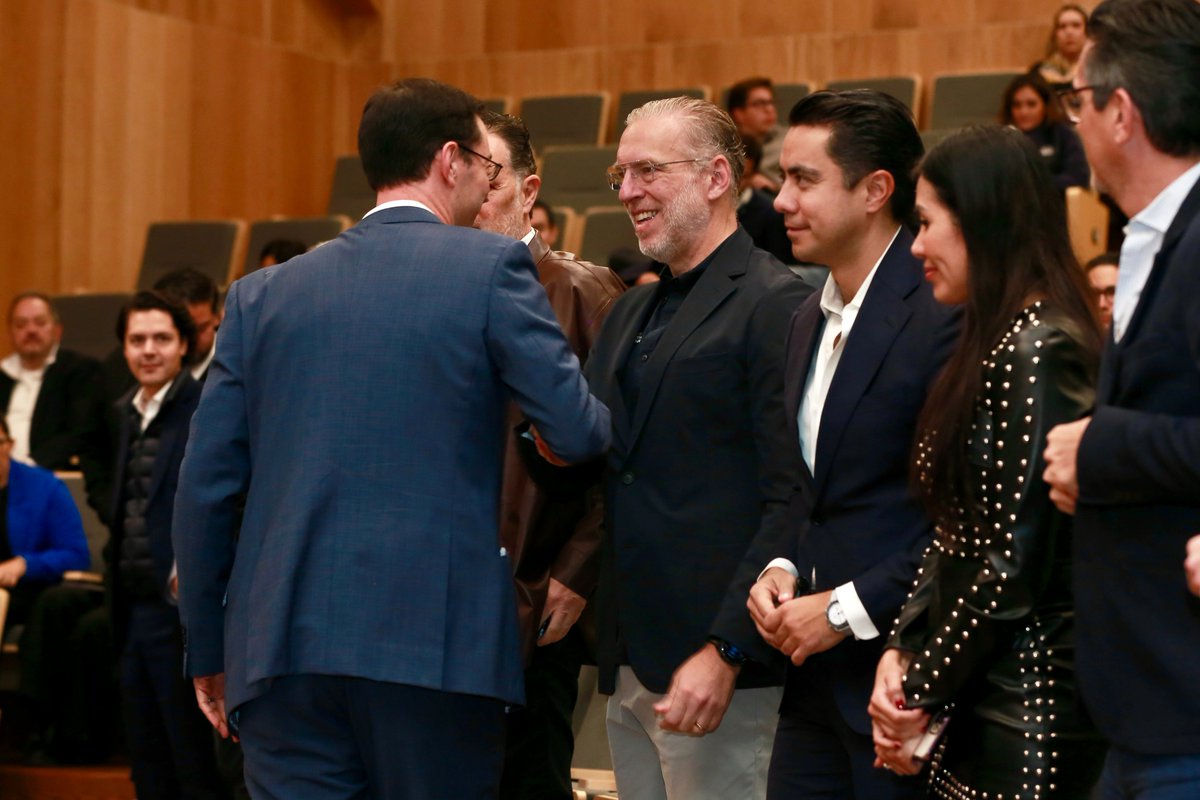 Querétaro sigue atrayendo inversión con propósito y futuro sustentable. Con una inversión de 10 MDD, Solfium fortalece su presencia en el estado e impulsará la generación de 150 empleos directos y 600 indirectos. Reafirmamos nuestro compromiso con la descarbonización y la