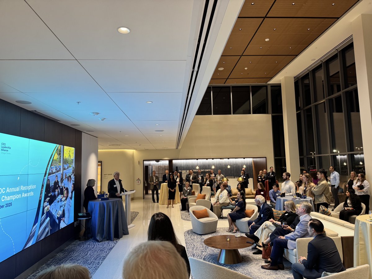 @CEOLeadershipAllianceOrangeCounty held our annual reception at the amazing new @CityofHope OC brand new hospital last night. What a state of the art facility, congratulations to President <a href="/AnnetteWalker/">Annette Walker</a>, thank you for hosting and an inspiring tour.
Proud to serve on the board of