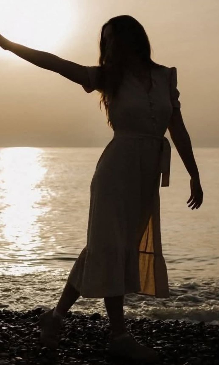 . 

●▬▬▬▬👇🏻▬▬▬▬● Ben
Merak etmiyorum da,
Neşet Ertaş soruyor;
"Neredesin §en?"
.