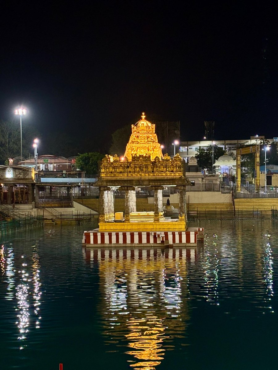 Sweety_611's tweet image. ఓం నమో నారాయణాయ! 💛🙏
ఈ రోజు(6.11.25) అంగప్రదక్షిణ సేవ భాగ్యం కలిగింది. ❤️🙏 గోవిందా 🙌
#Tirumala