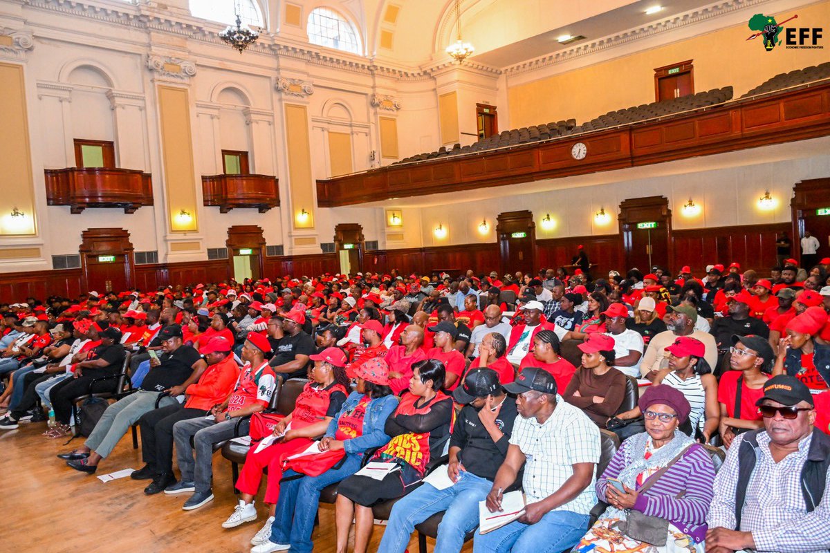 EFFGautengProv's tweet image. 🚨In Pictures🚨

The EFF Gauteng Provincial Leadership, Chairperson @DungaLeko and Secretary @moshekoi ensuring the proper running of the Extended PCT. We remain the only organization that holds the executive accountable, that asks difficult questions without fear of intimidation