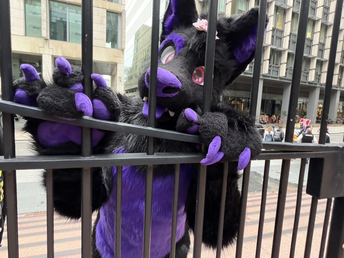 Arrest me daddy~ 💜🐾