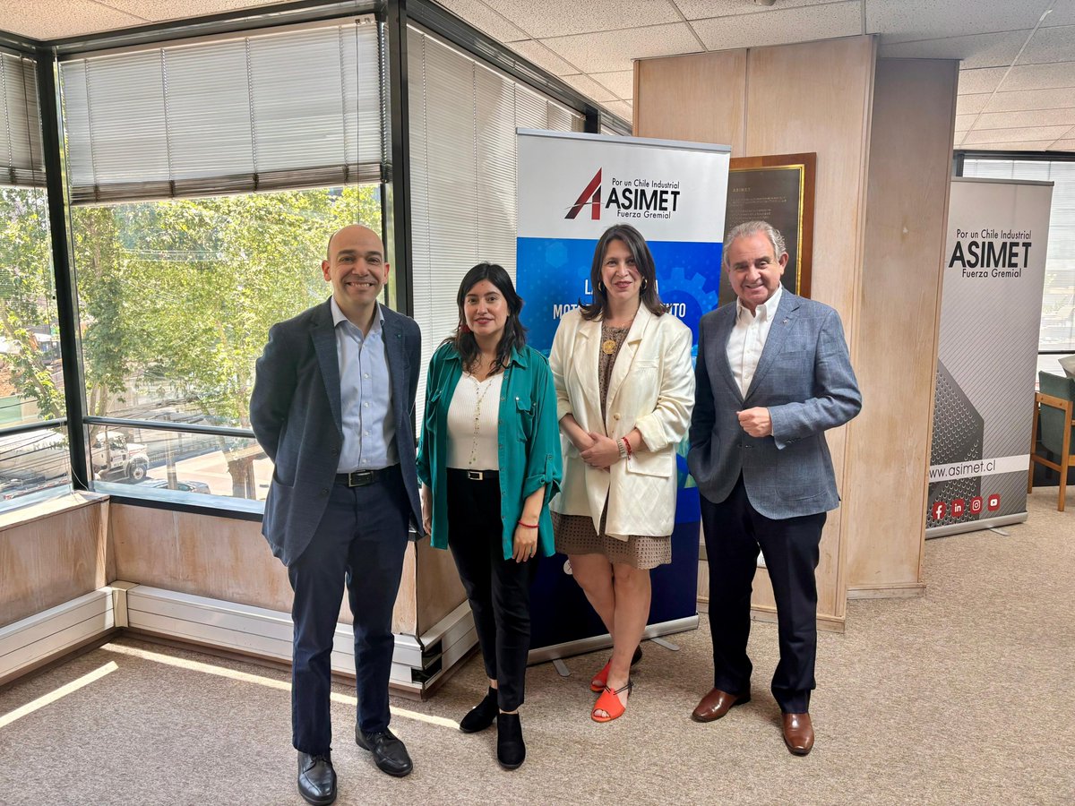 🟡El equipo ejecutivo de #ACENOR sostuvo una reunión con Marcelo Fuster, gerente general de la Asociación de Industrias Metalúrgicas y Metalmecánicas, #gremio que agrupa a empresas del sector manufacturero y metalmecánico, actores clave en la cadena #productiva nacional.