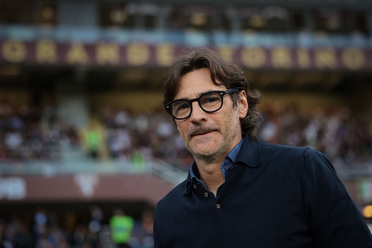 OfficialXCDS's tweet image. 🚨 La #Fiorentina opta per Paolo #Vanoli. Dopo aver interrotto i colloqui con #DAversa per alcune divergenze interne, i vertici viola sembrano aver trovato un punto di incontro per l'ex #Torino.