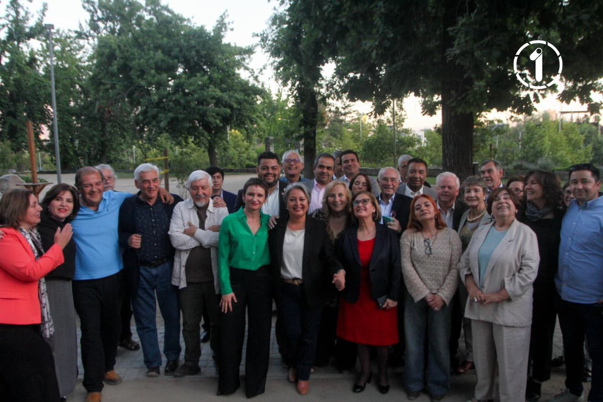 Estamos unidos en una campaña por un gobierno que asegure gobernabilidad democrática, con diálogo y respeto por toda la gente. Reforzamos nuestra acción junto a <a href="/jeannette_jara/">Jeannette Jara Román</a>, una líder con experiencia, amplitud, compromiso social y visión de futuro. 

El progresismo trabajará