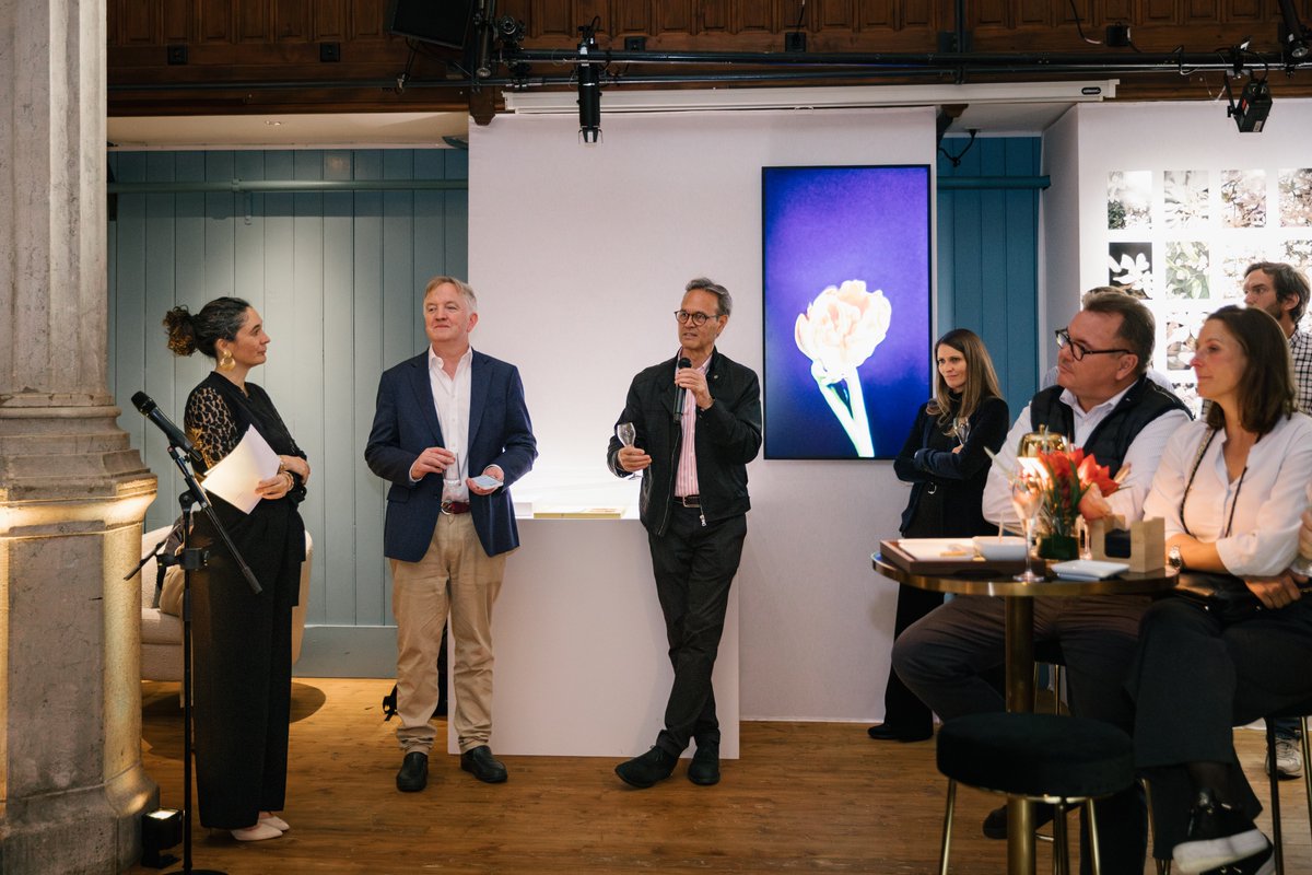 🎨 Digital Art: Behind the Scenes

Our annual event in Geneva gathered 70 guests — collectors, museum directors, artists, and investors — for an evening of discovery and dialogue.

Art is more than a finished creation — it’s a living dialogue between ✨ vision and