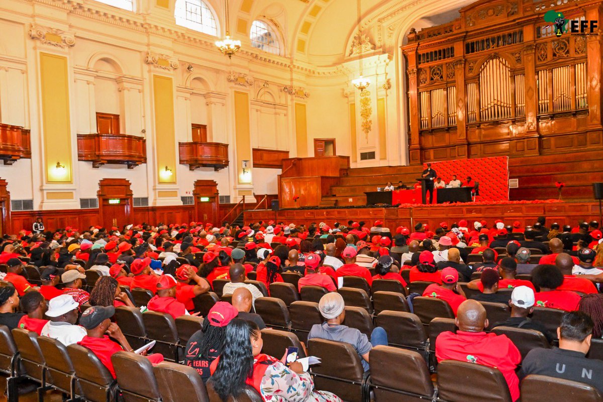 EFFSouthAfrica's tweet image. ♦️In Pictures♦️

 Gauteng PCT Meeting extended to Councillors and SRCT/SRILC Members, where the EFF Secretary-General @DlaminiMarshall delivered a powerful address at the Johannesburg City Hall, reinforcing the importance of unity, discipline, and revolutionary commitment in…