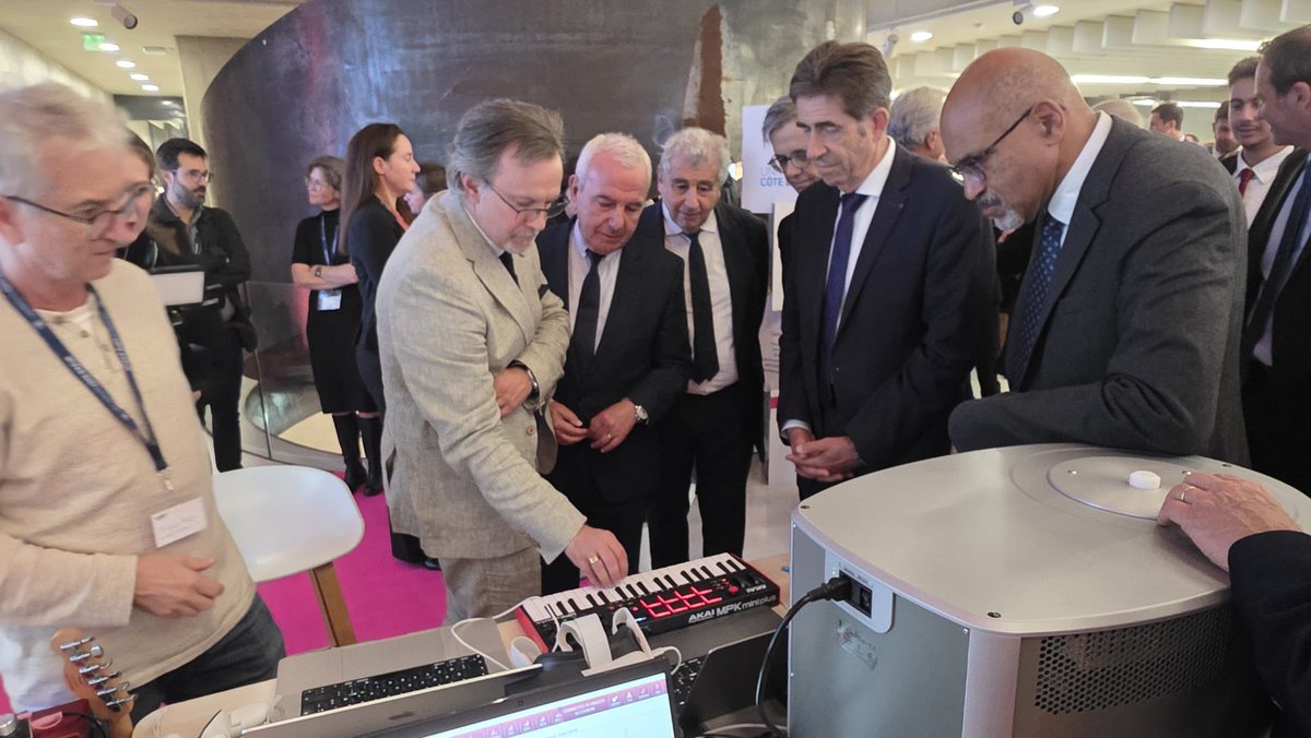 JeanLeonetti's tweet image. Présent ce soir à l’@imredd_uca pour célébrer les 60 ans de l’@Univ_CotedAzur , moteur d’une innovation ouverte et partagée.
L’UCA est aujourd’hui pleinement ancrée à Sophia Antipolis, où son campus #Sophiatech symbolise la rencontre entre recherche académique, entrepreneuriat…