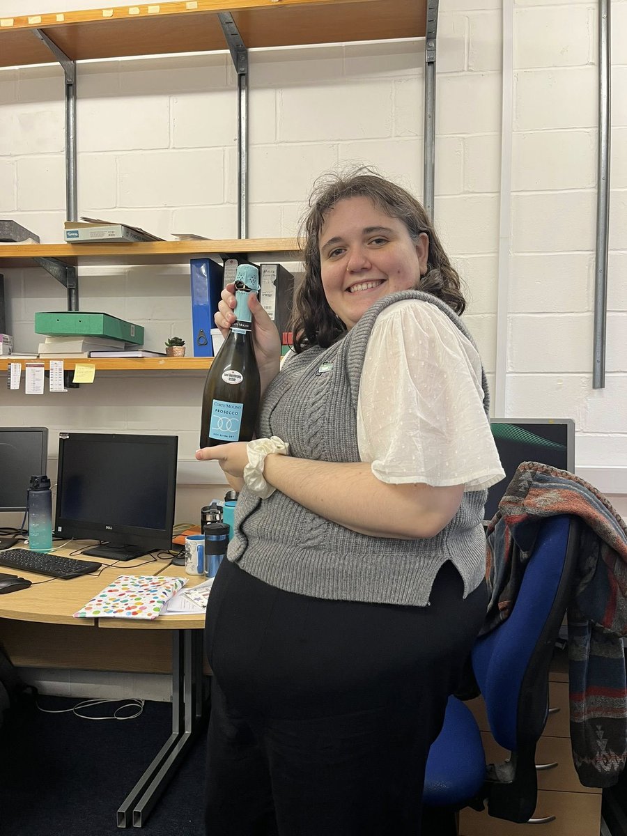 intheLABI's tweet photo. Very pleased to announce that yesterday I successfully defended my PhD thesis!! Many thanks to my supervisor @erikamancini10 and my examiners @RhysMorganLab and Stefan Hoppler https://t.co/HGRlPNdUKy