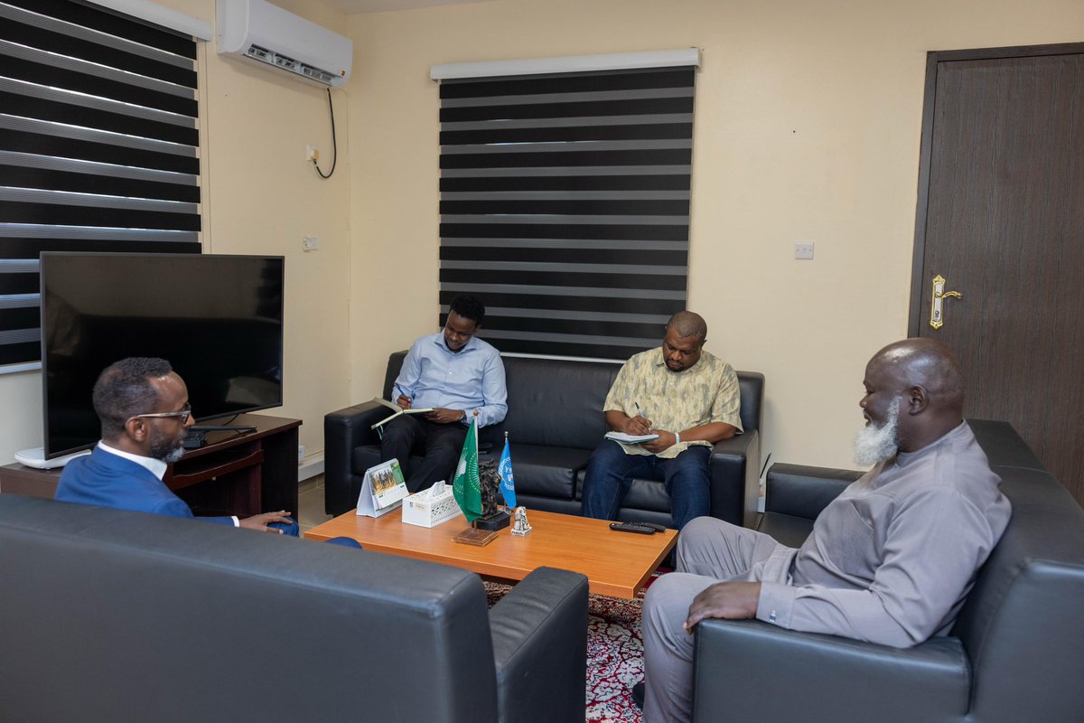 The Special Envoy for Stabilization and Civilian Protection, Hon. <a href="/OmarHashi114/">The Mullah</a>, today held constructive discussions with the SRCC and Head of <a href="/aussom_/">AUSSOM</a>, Amb. El-Hadji Ibrahima Diene in #Mogadishu.

Hon. Hashi briefed the Ambassador on the progress of stabilization efforts in the