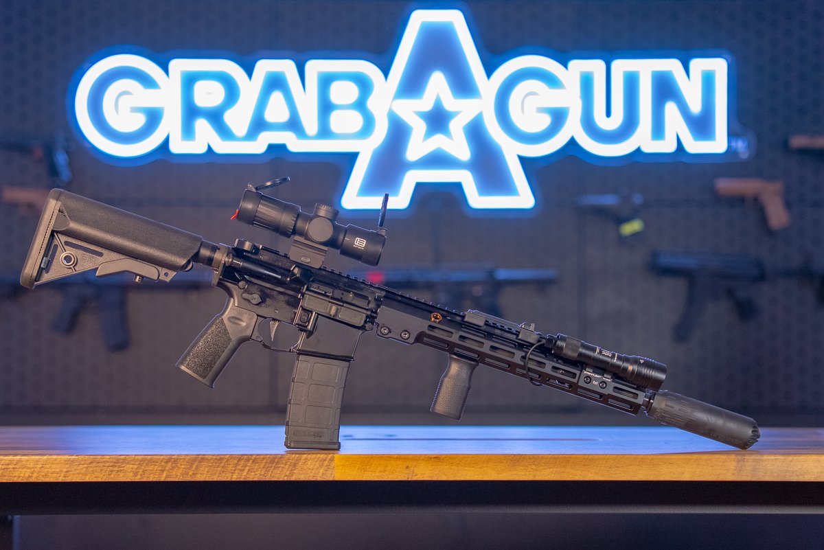 Everything you could ever want... all in one build.

The <a href="/GeisseleAuto/">Geissele Automatics</a> Super Duty with an <a href="/EOTECHInc/">EOTECH</a> VUDU and <a href="/Huxwrxsafetyco/">HUXWRX Safety Co.</a> Flow 556K.

Find it all at GrabAGun.com today:
[grabagun.com/geissele-autom…]
[grabagun.com/eotech-vudu-3-…]
[grabagun.com/oss-suppressor…]