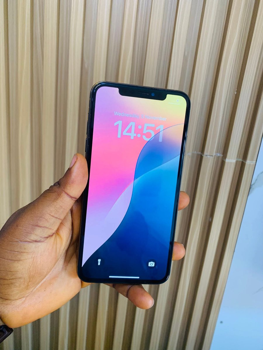 PObafisan's tweet photo. iPhone 11 64Gb clean and neat with no faceID going cheap
Price :200k🔥🔥🔥
Call or WhatsApp this number if interested:08167473172☎️☎️☎️
Receipt available💯
Location: Bannex plaza🔥🔥🔥
#praizdigitals #abujaconnect @ABUJAPLUG @abujastreets @MBMAbujaRealtor https://t.co/gaFWmAcSht