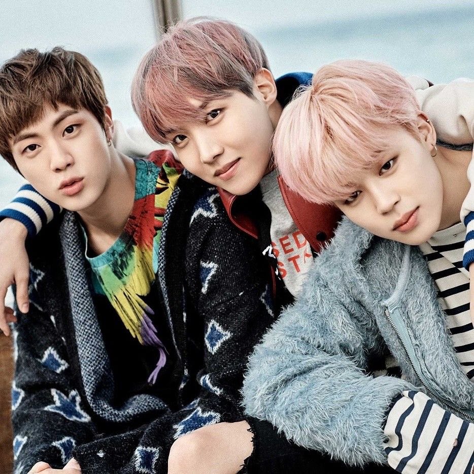 rainbowbts's tweet photo. o #JIN, #JHOPE e #JIMIN foram indicados ao ‘MUSIC AWARDS JAPAN 2026.’ eles merecem!! 👑

🗳️: 1ª rodada: 29/03

CONGRATULATIONS JIN
CONGRATULATIONS J-HOPE
CONGRATULATIONS JIMIN https://t.co/R9bV5oez4O