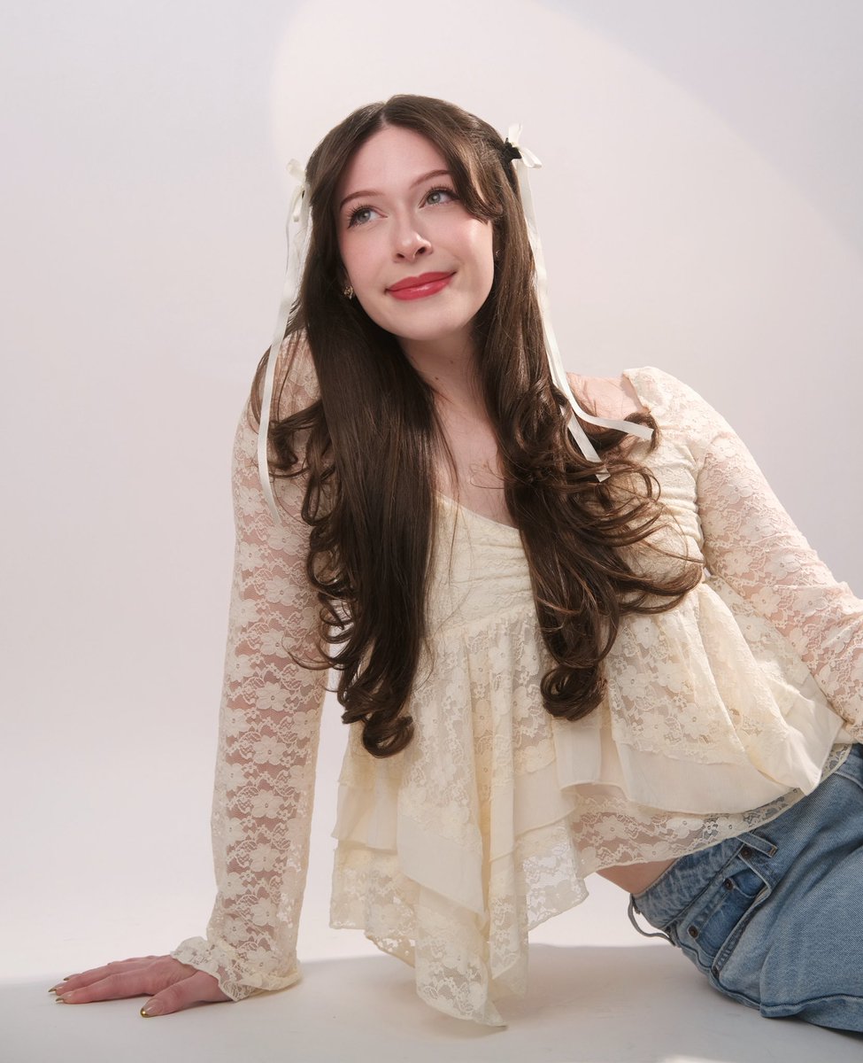 flower girl 💐🌸🌺