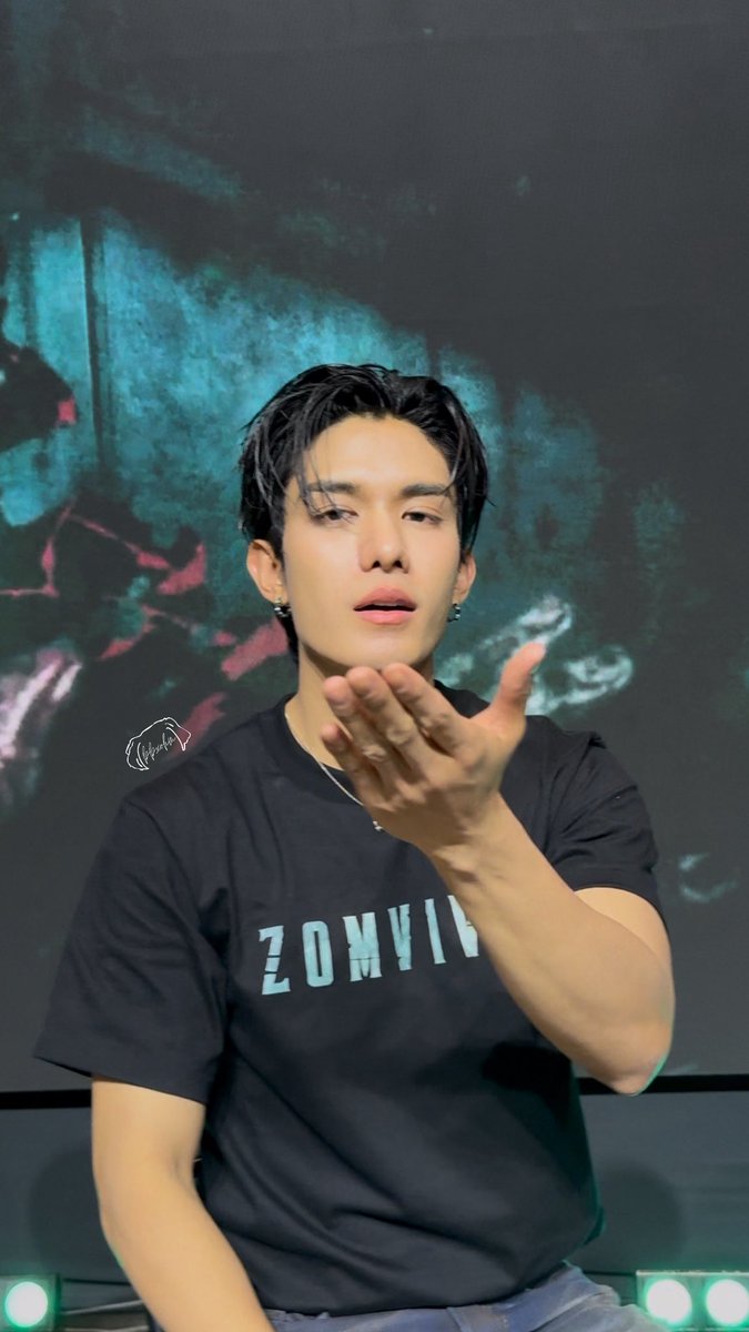 bbxohm's tweet photo. หล่อมากจริงๆ 🥹🥹 !! 

. ݁₊ ⊹ . ݁˖ . ݁ZOMVIVOR X NETFLIX. ݁₊ ⊹ . ݁˖ . ݁

#ZomvivorAwakeningNight #netsiraphop
#ZomvivorSeries https://t.co/kEPLAALI7I