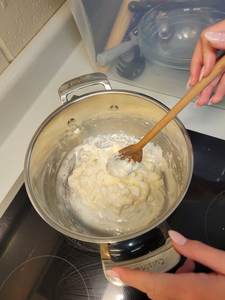 Anderson_FCS's tweet image. Rice KrIspie Treats are super easy... as long as you follow the directions. #CookingClass #AHSisFamily