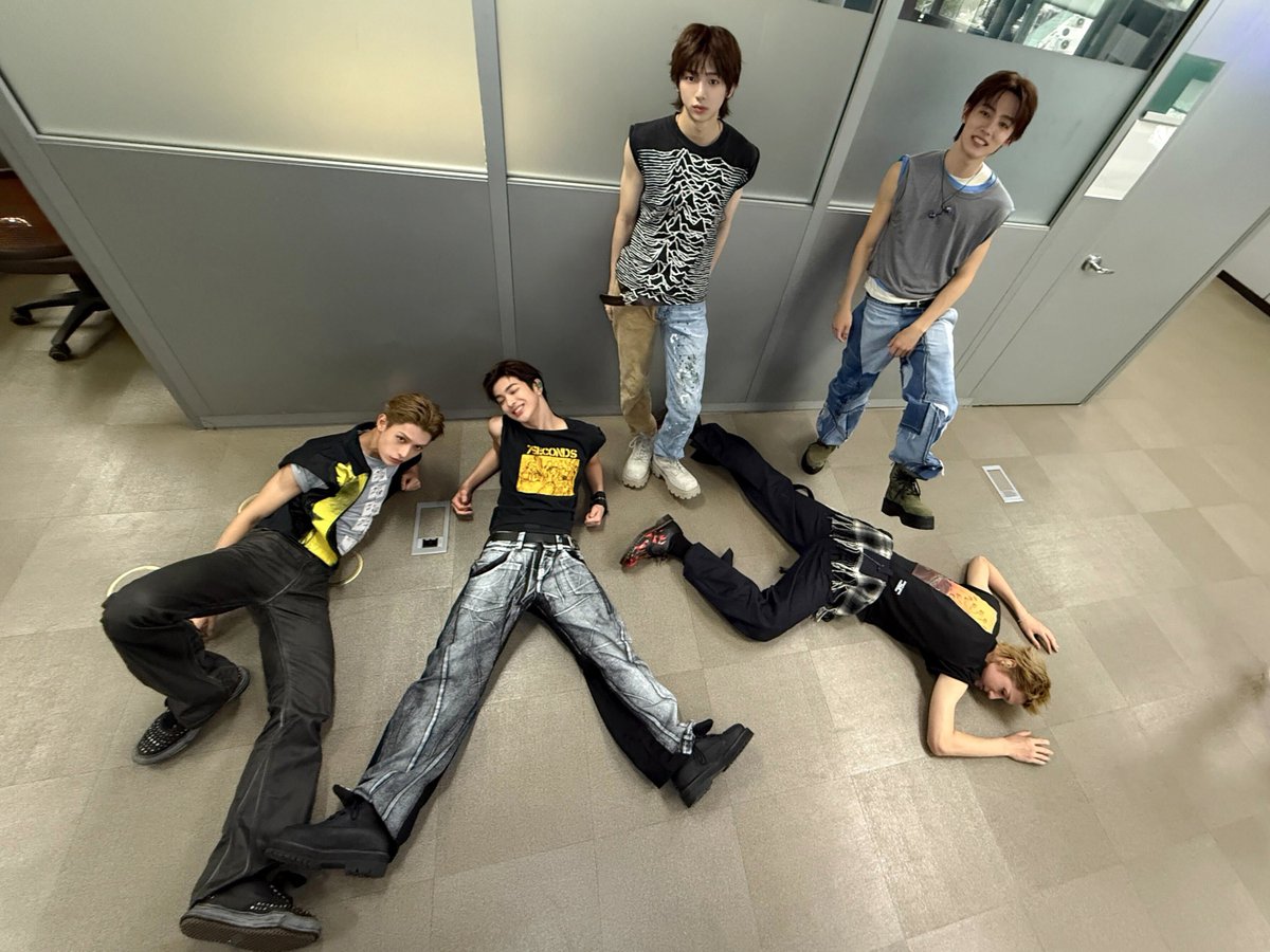 ahngoneho's tweet image. ⠀
#가져와_new_pic 📸
250907 Inkigayo
⠀