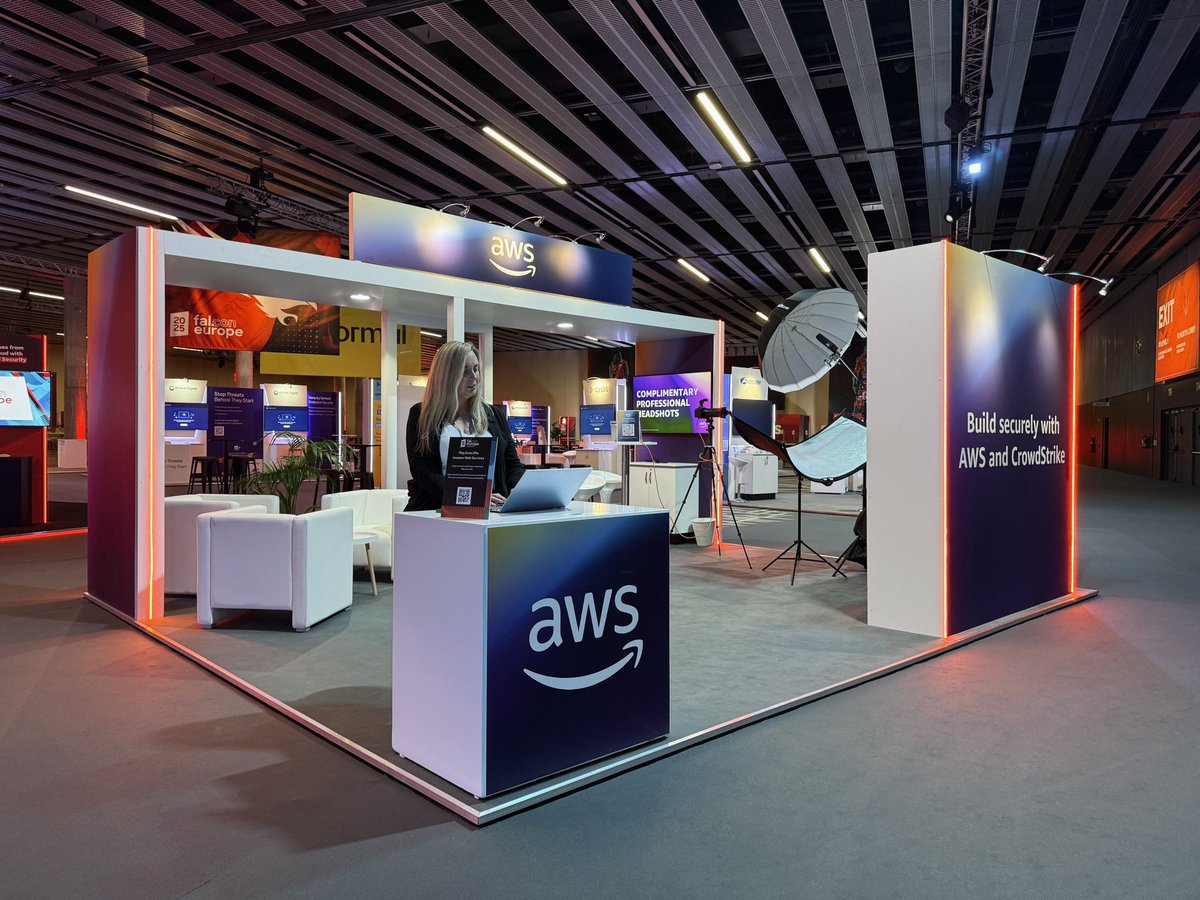 headshot_co's tweet photo. Day one of @CrowdStrike Fal.Con Europe ✅ Thanks to the hundreds of attendees that visited us today! Tomorrow is your last chance to come and see us and @awscloud for your complimentary headshot 📸

#FalConEU2025 https://t.co/59m0TCguuC