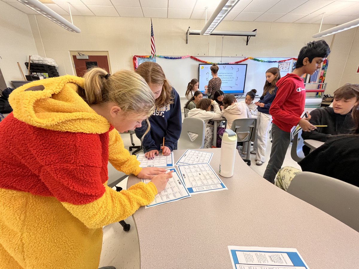 SRMS Library Learning Commons tweet media