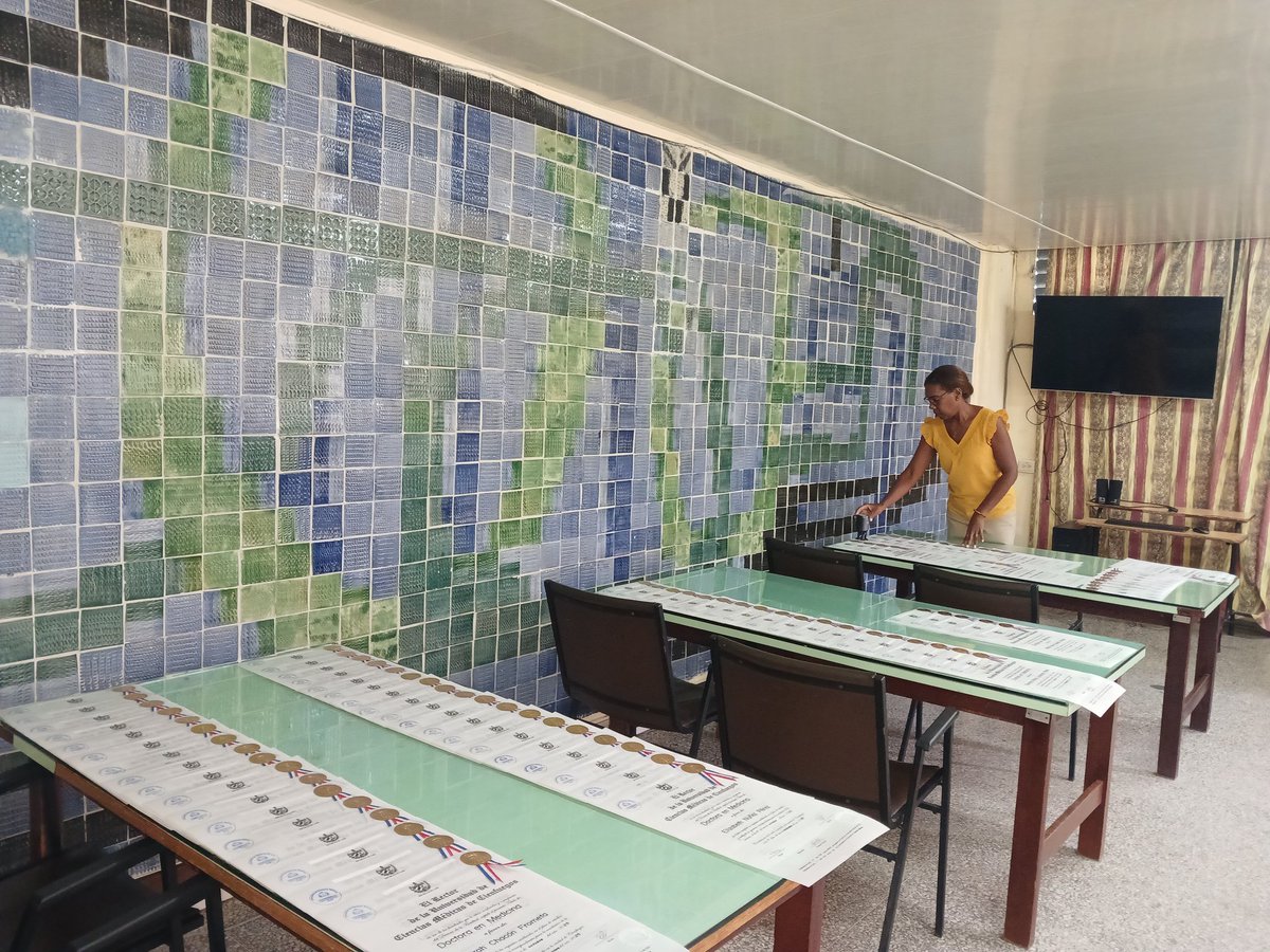 rectoraucmcfg's tweet photo. Con gran satisfacción, informamos a la comunidad educativa y al público en general que nuestra institución, comprometida con la formación de profesionales de la salud, se encuentra en la etapa final de preparación para la ceremonia de graduación de una nueva corte estudiantil. https://t.co/dHRTxnYFLq