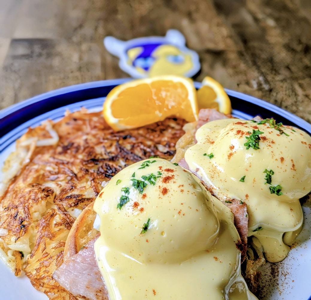 DrunkJonKriesel's tweet photo. Breakfast for lunch!
#EggsBenedict https://t.co/AOgntcsksA