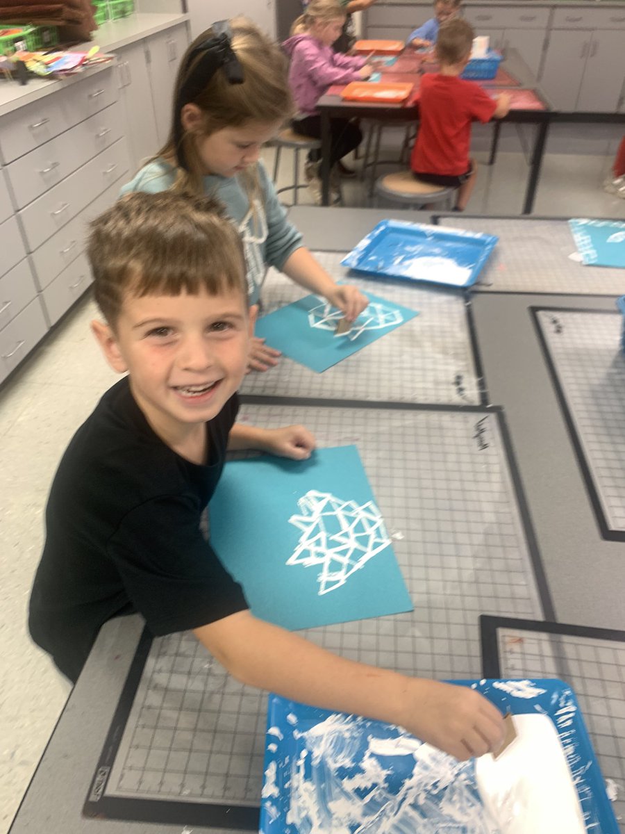 Adel_Elementary's tweet photo. It was a great day at Adel Elementary! ❤️🖤🐾 https://t.co/5wryw1QJLB