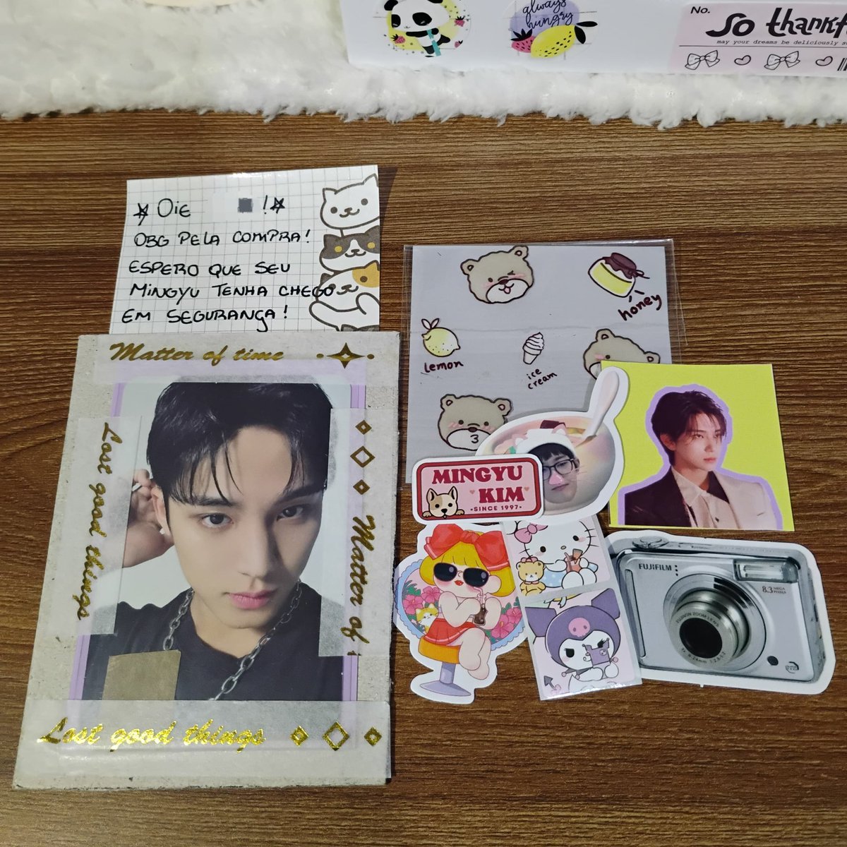 ⋆. 𐙚 ˚𓂃 happy mail 𓍼 📦🫧

͏ ͏͏ ͏͏ ͏͏ ͏͏ ͏͏ ͏ . . feedback positivo pra <a href="/mingwoniez/">lari ✧ conta collector</a> pela venda desse mingyu stf que eu estava doido atrás 💗 chegou rápido e numa embalagem muito linda e protegida, além de ter vindo com 
esses brindes super fofos! obrigado demais, lariiii 😽🫶
