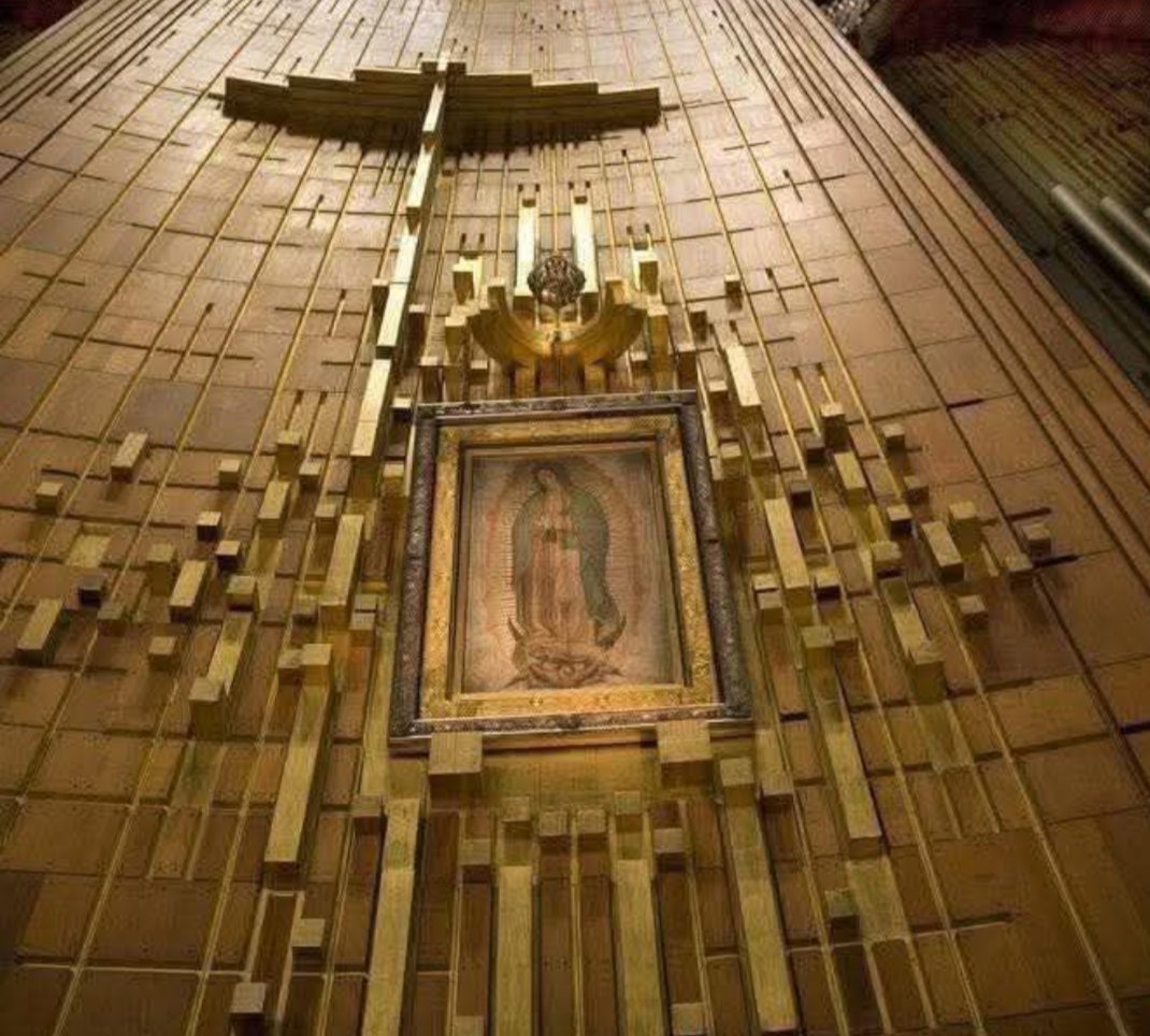 Mother of all Christian, with your powerful intercession, pray for us to be united with your Son.
Inspire us to be peacemakers, to spread the fragrance of Love in our families and neighbors.