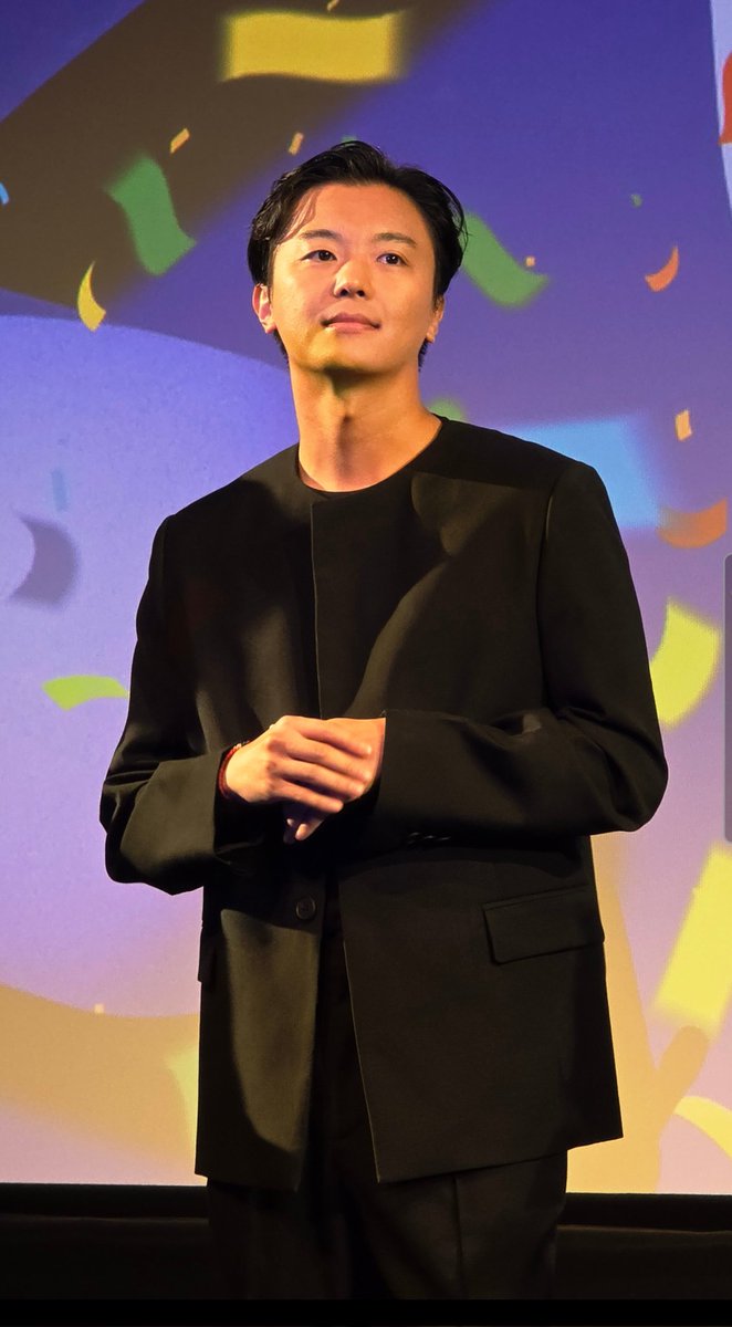 d4viddrae's tweet photo. London Korean Film Festival Opening Gala - Frosted Window. Lead Actor - Yeon Woo-jin 👏🏾⭐️🇰🇷 @koreanfilmfest @kccuk @BFI
#londonkoreanfilmfestival #lkff #kccuk #KoreanCinema #BFI #Seoul https://t.co/IFgC8tQ9IF