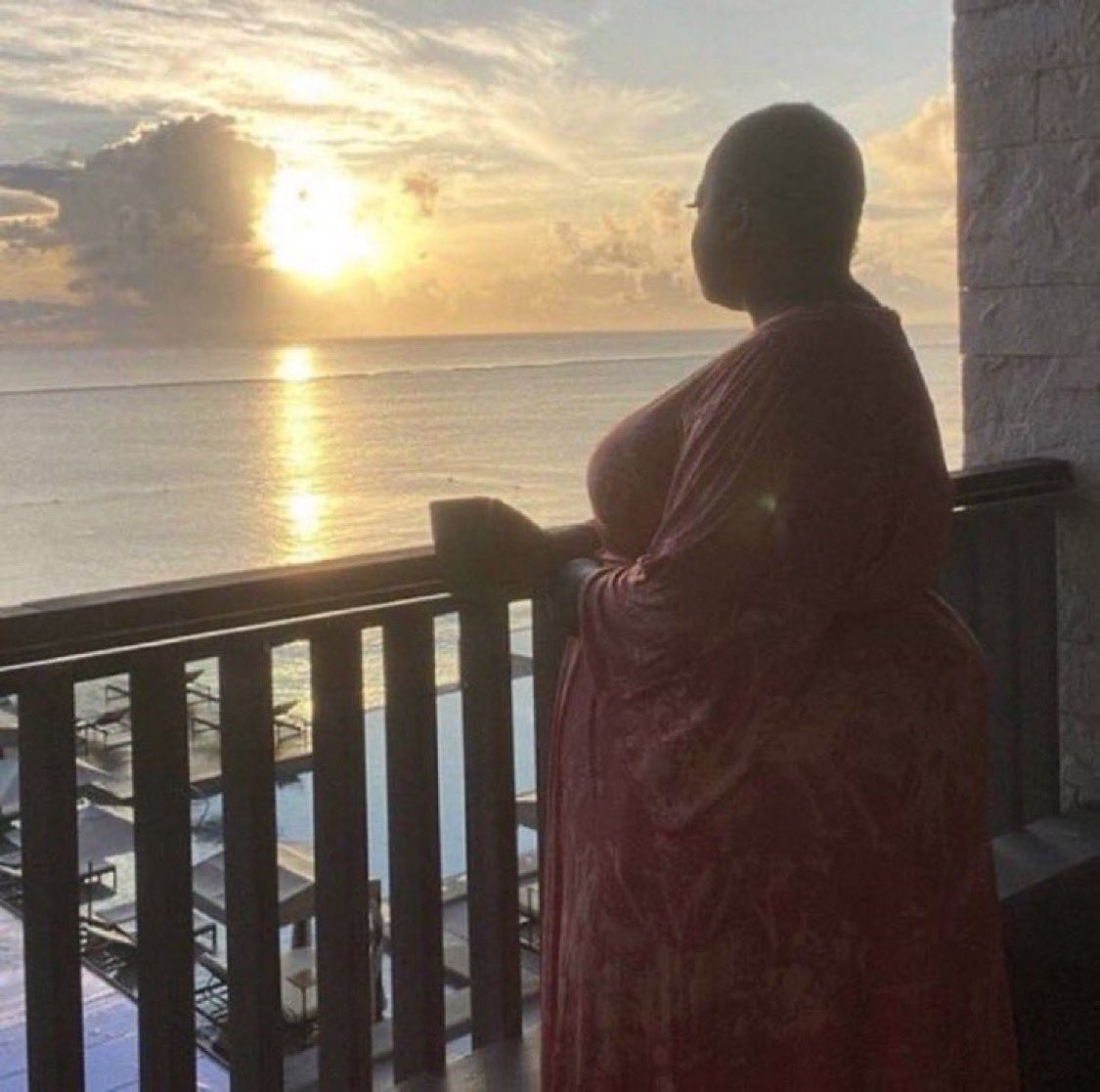 polarizedIovers's tweet image. been trying to track my phone for a week and it&apos;s still offline