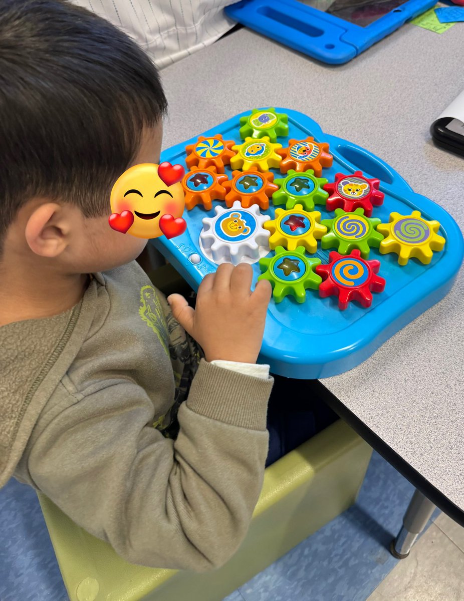 This is what learning looks like for our early intervention autistic support classroom 💕💕

#Teachersof𝕏 #Autism #preschool #SpecialEducation