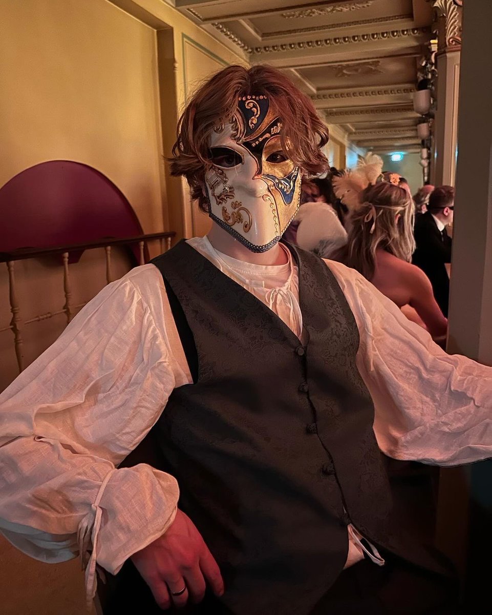 #𝕾𝖆𝖒𝖍𝖚𝖎𝖓𝖓𝟐𝟎𝟐𝟓