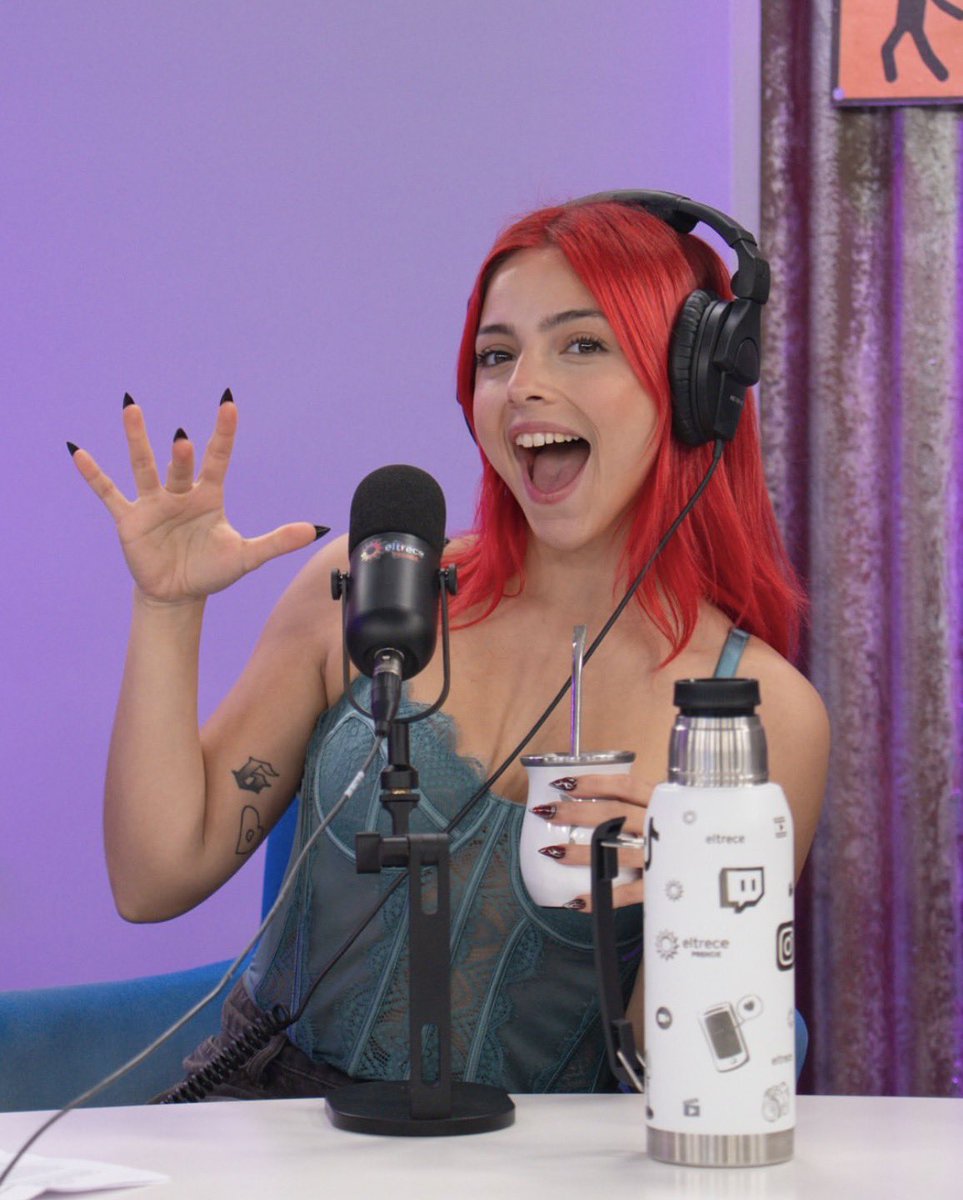 valengsources's tweet image. “Valen al cuadrado = programónnnnn asegurado 💖”

⭐️| Valen G vía Instagram post
@/habiaquedecirloeltrece